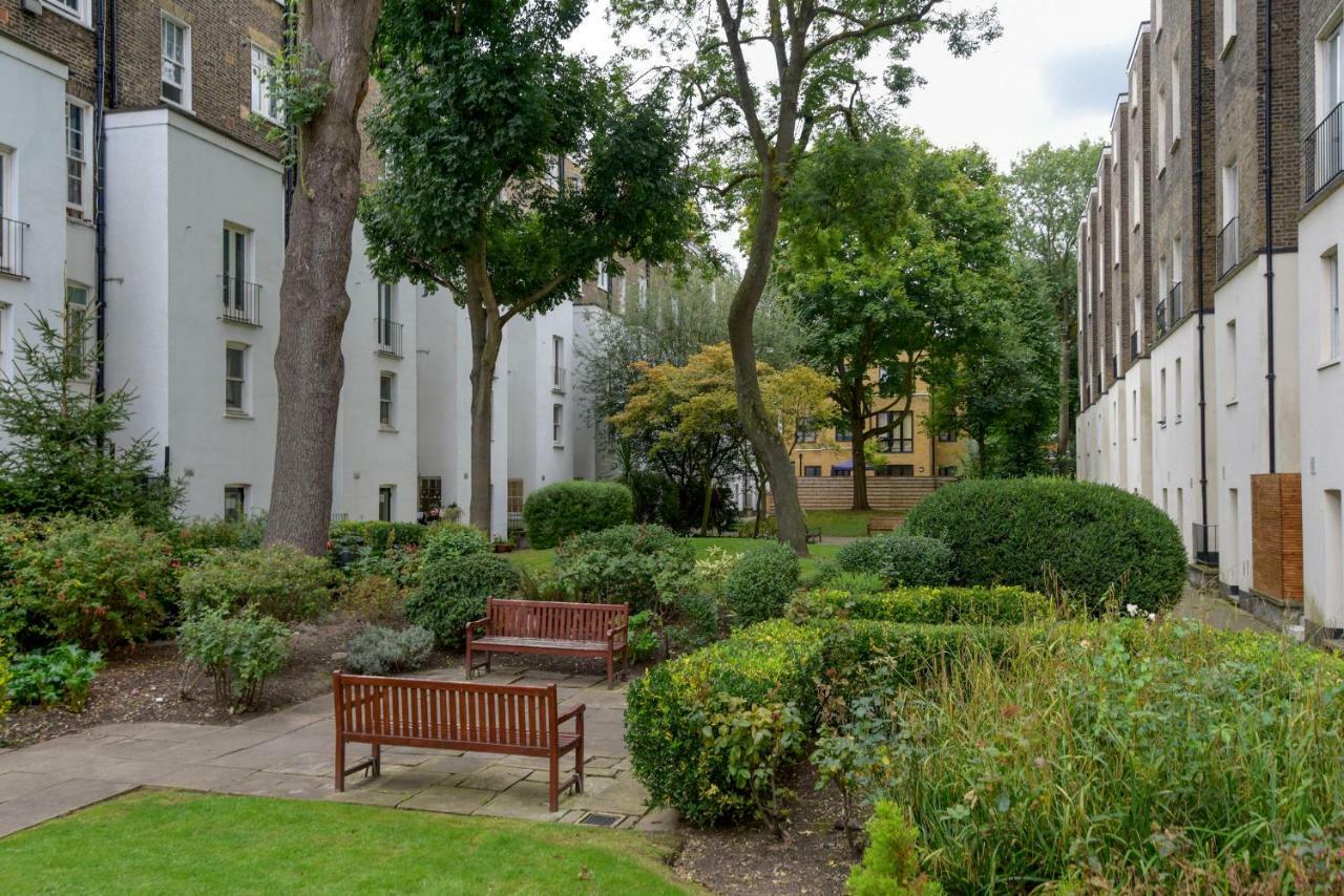 Gloucester Gardens Londra Dış mekan fotoğraf